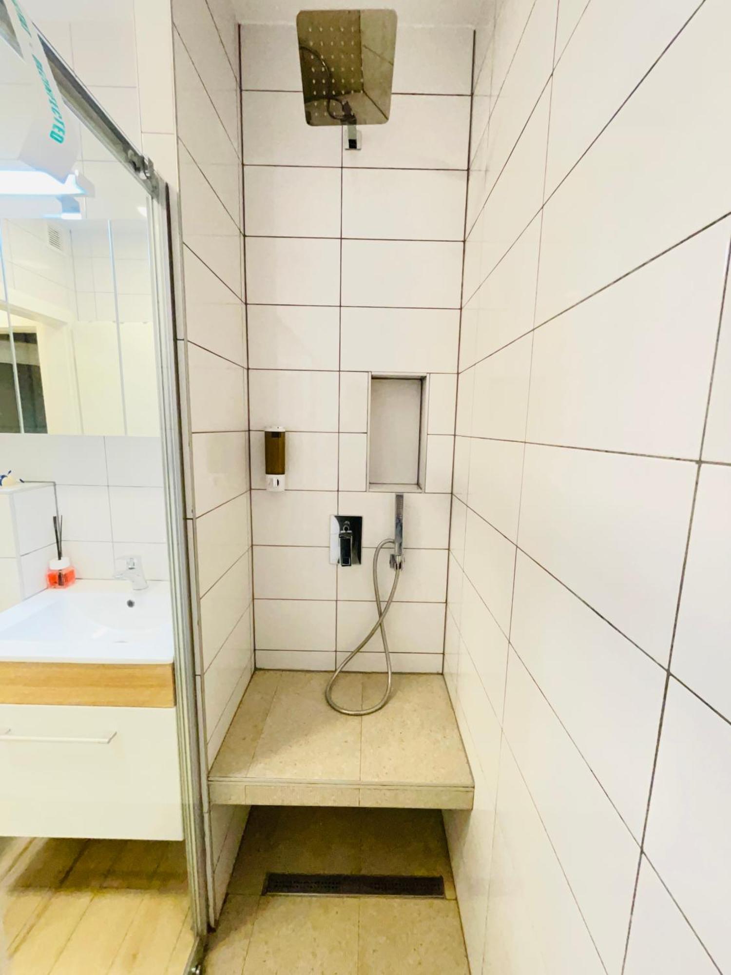 Urbank - Self Check-in Timişoara